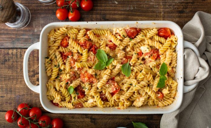 Pasta al Forno con Feta e Pomodorini Pasta al Forno con Feta e Pomodorini