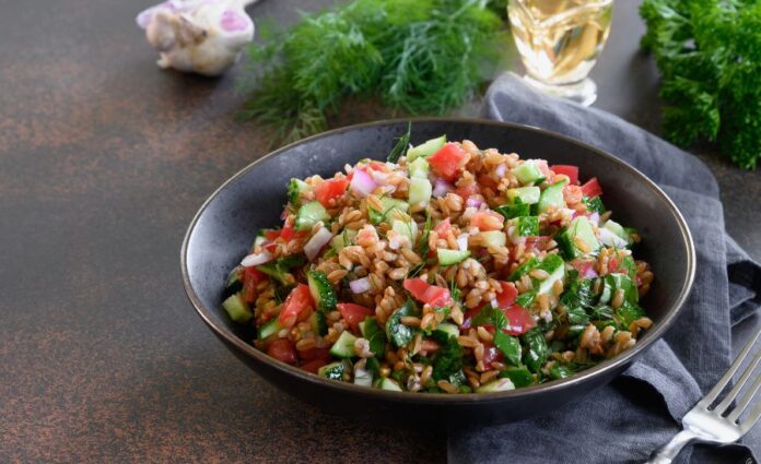 Taranto news-110 insalata di farro